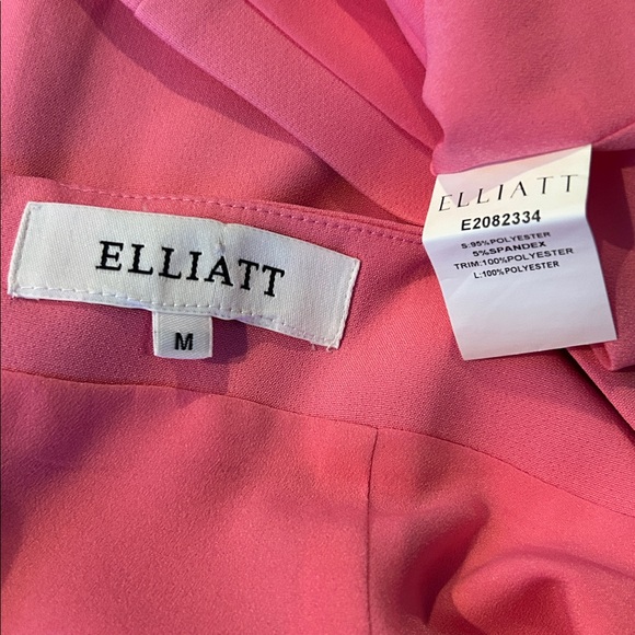 Elliatt Pink Floral Mini Dress - Picture 6 of 11